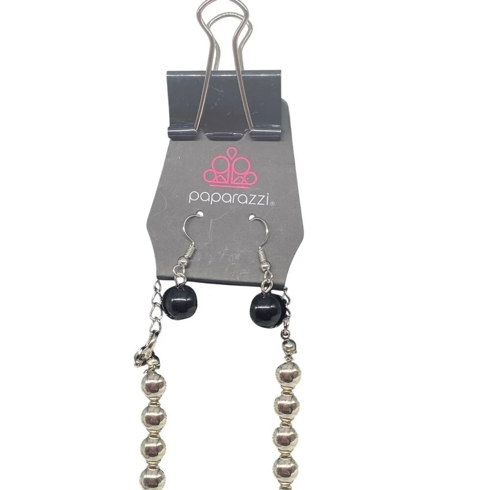Paparazzi Jewelry Hollywood‎ Haute Spot Black Necklace & Earrings Set For Women